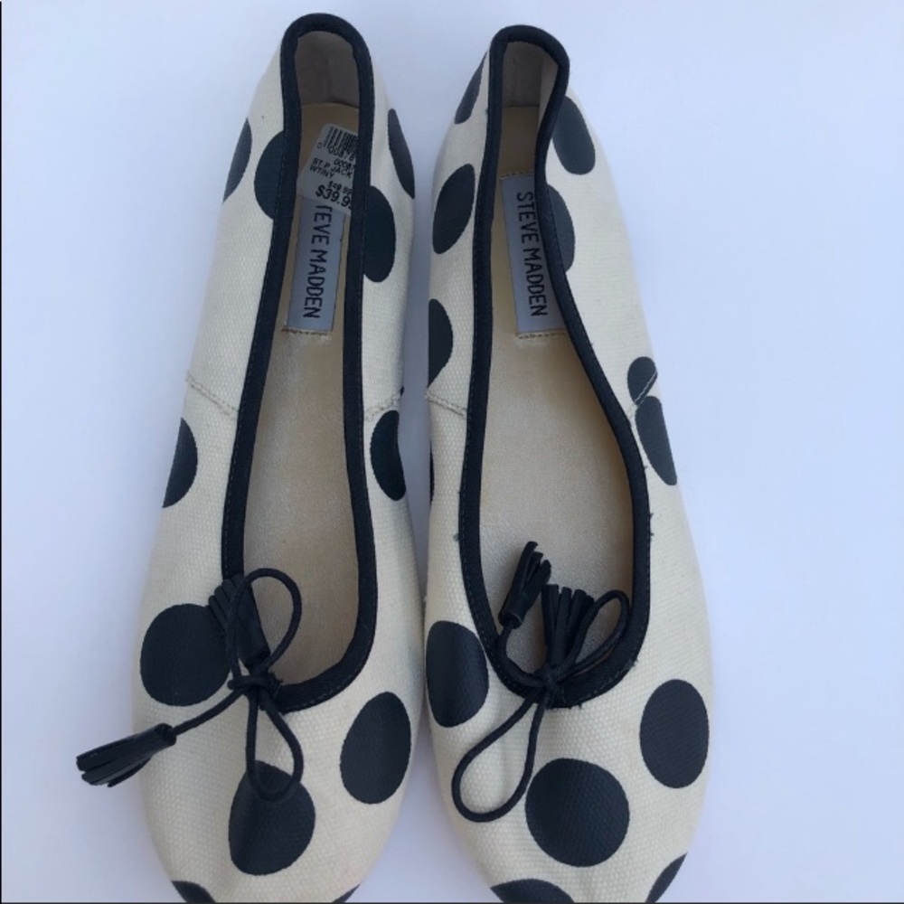 Steve Madden Blue And White Polka dot Ballet Flats